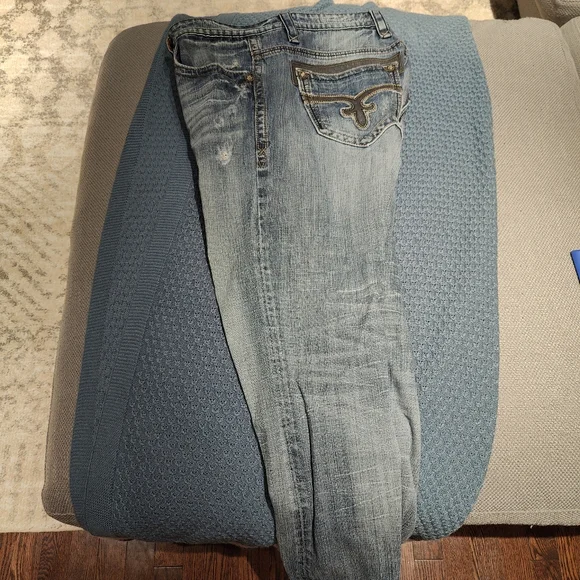 Jeans - Picture 1 of 6